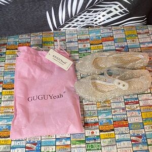 GUGUYeah Girls Glitter Jelly Flats Size 11 White Silver Sparkly Dress Shoes